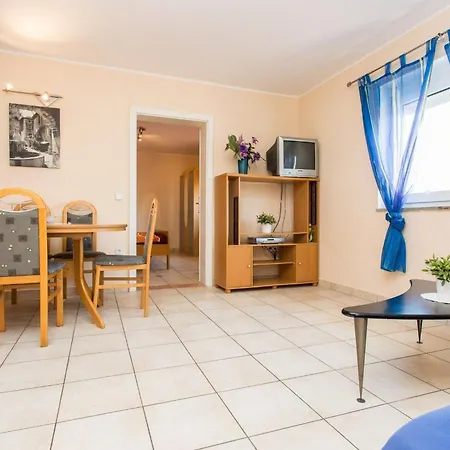 Fuer 5 Personen Ca- 55 M² In Silo- Adriakueste Kroatien - Kroatische Inseln By Interhome