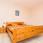 Fuer 5 Personen Ca- 55 M² In Silo- Adriakueste Kroatien - Kroatische Inseln By Interhome *