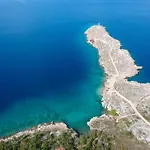 Fuer 5 Personen Ca- 55 M² In Silo- Adriakueste Kroatien - Kroatische Inseln By Interhome