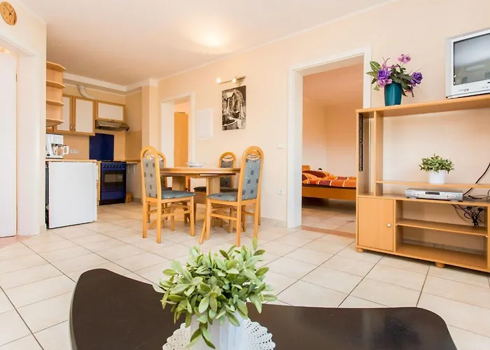 Fuer 5 Personen Ca- 55 M² In Silo- Adriakueste Kroatien - Kroatische Inseln By Interhome *