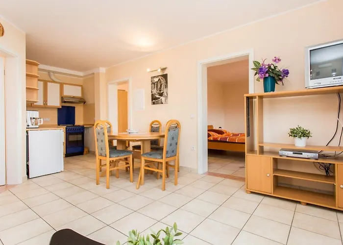 Fuer 5 Personen Ca- 55 M² In Silo- Adriakueste Kroatien - Kroatische Inseln By Interhome 公寓